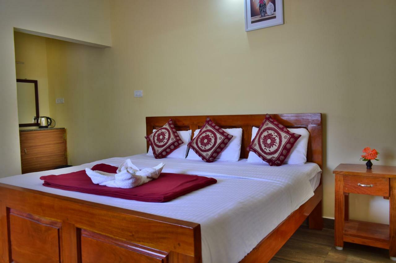 Kozee Kaves Hotel Yelagiri Exterior photo