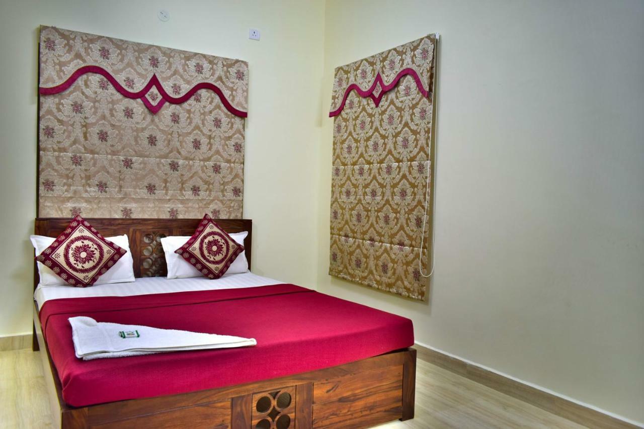 Kozee Kaves Hotel Yelagiri Exterior photo